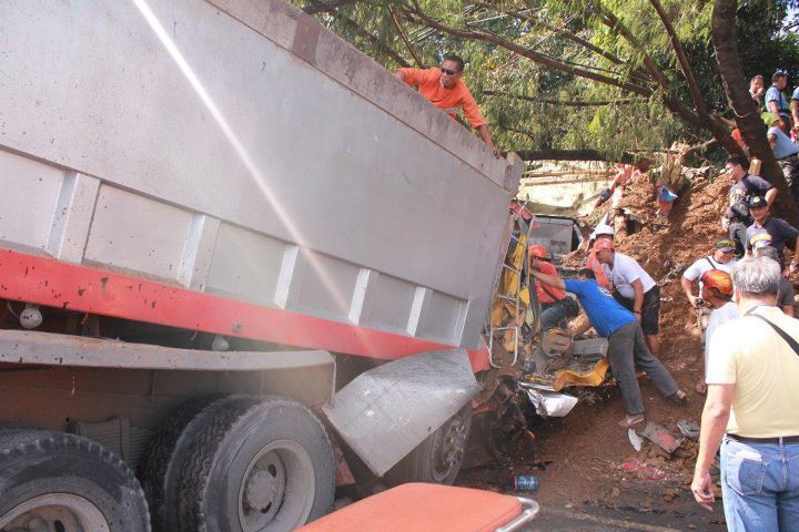 Dump Truck accident in Tikling