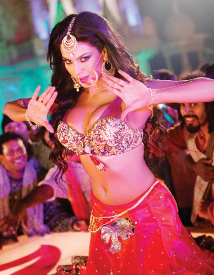 Channo – Veena Malik’s New Item Song