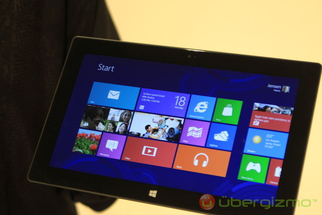 Microsoft Introduces a Challenger to the iPad