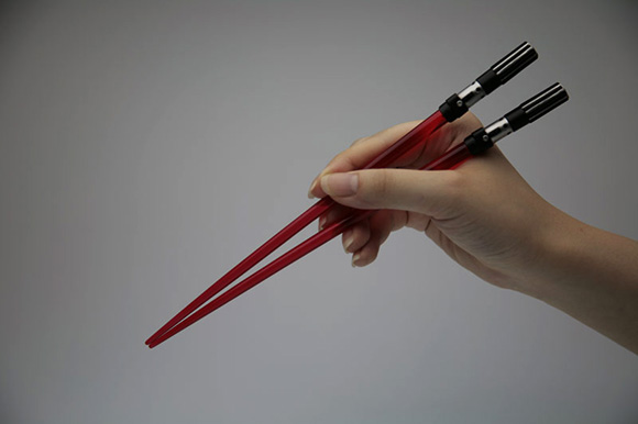 Stars Wars Lightsaber Chopsticks Glow as You Eat